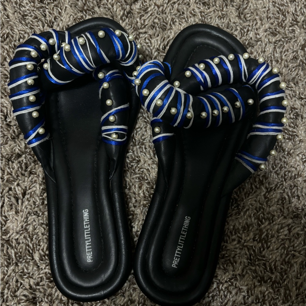 black real leather detail sandals